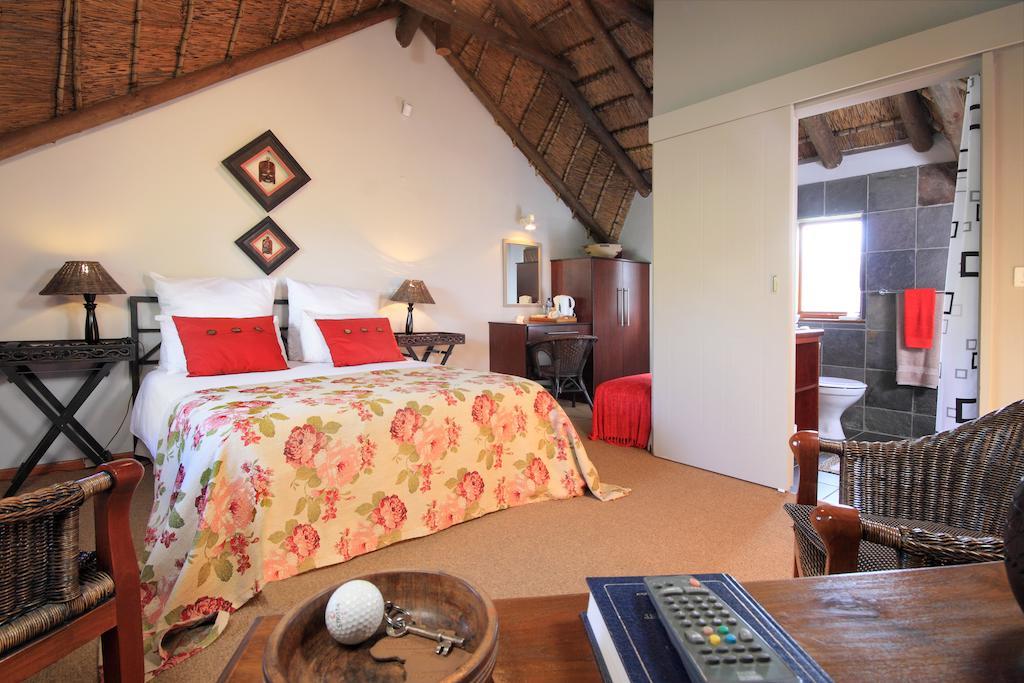 Thatchwood Country Lodge St Francis Bay Bagian luar foto